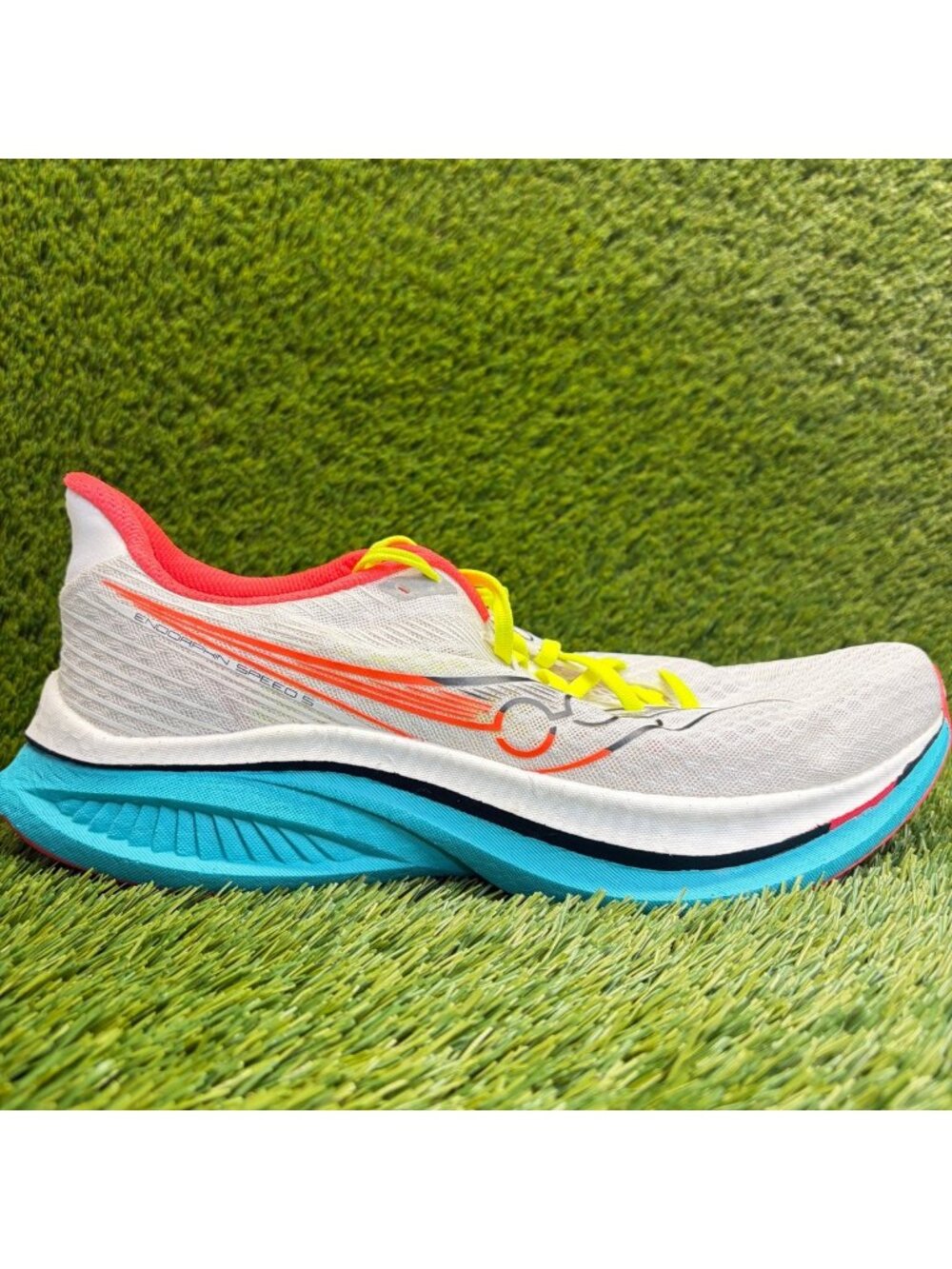 Saucony Endorphin Speed 5 Mens Size 13 White Blue Running Walking Shoes Sneakers